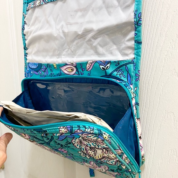 Vera Bradley hanging organizer - Picture 10 of 13